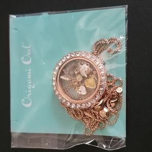 Origami owl necklace